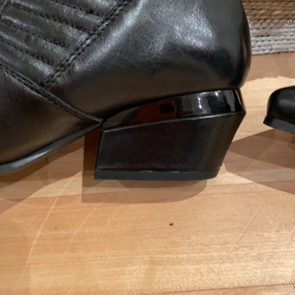 Naya unique vintage heeled ankle boots NWOT - Picture 3 of 5